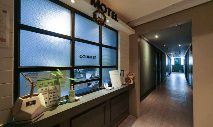 Changwon Hotel | Changwon Myeongseodong YO