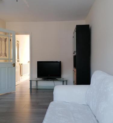 Ickenham Apartment | Chantilly