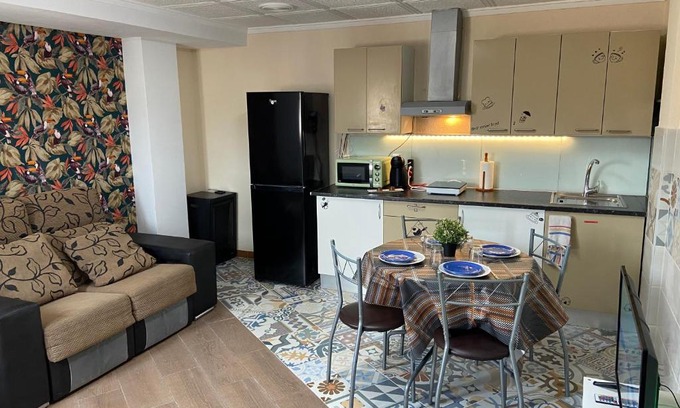 Elda Apartment | Chapi, 41 avenue APTO Fully EQUIPPED 2 ROOMS CITY CENTER