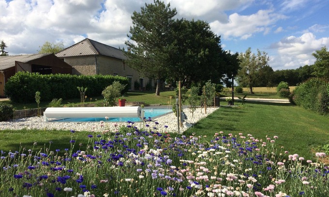 Condac House | Character farmhouse of 250 m2, completely renovated for you.