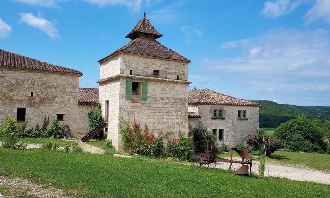 Courbiac House | Character house 12 people