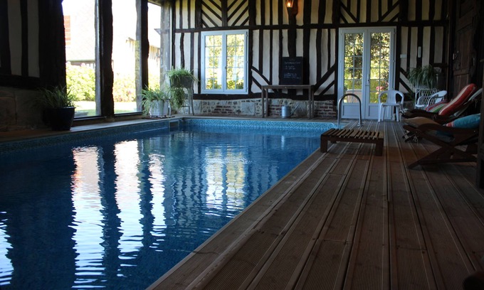 Annebault House | Character house 320 m2 with heated indoor pool in a stud farm