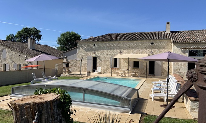La Roquille House | Character house in the quiet countryside in the Bordeaux vineyards