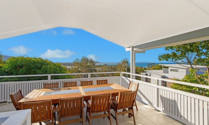 Crescent Head House | CHARACTER, VIEWS & LOCATION