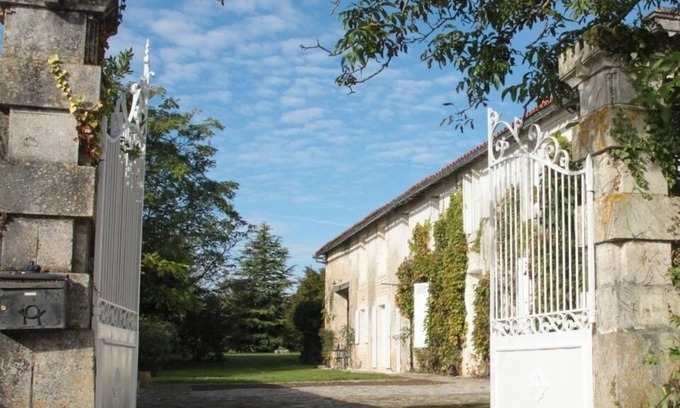 Barbezieres Villa | Charente Villa Private Courtyard Pool and Enclosed Mature Gardens