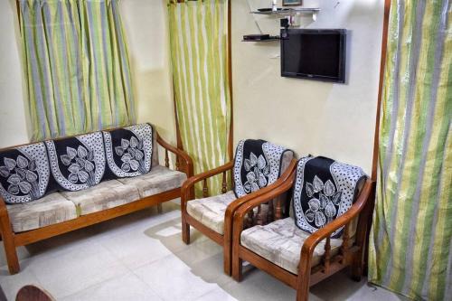 Adyar House | Charisma Homestay
