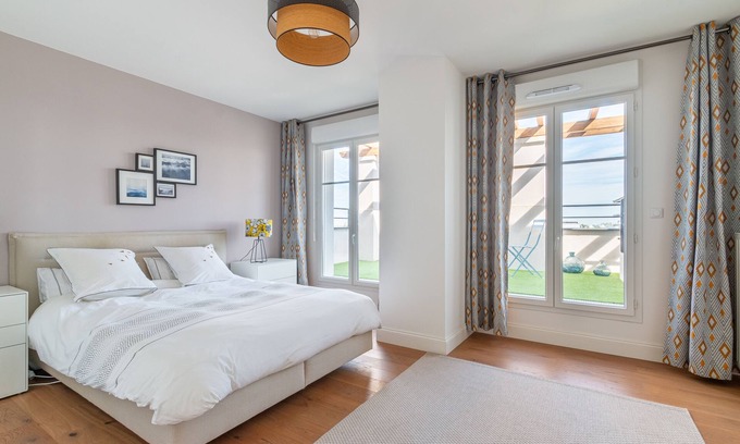 Chessy Apartment | Charleston Duplex-rooftop « The Place to Be »