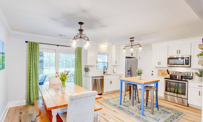 Charleston House | Charleston Home near Downtown & Folly Beach