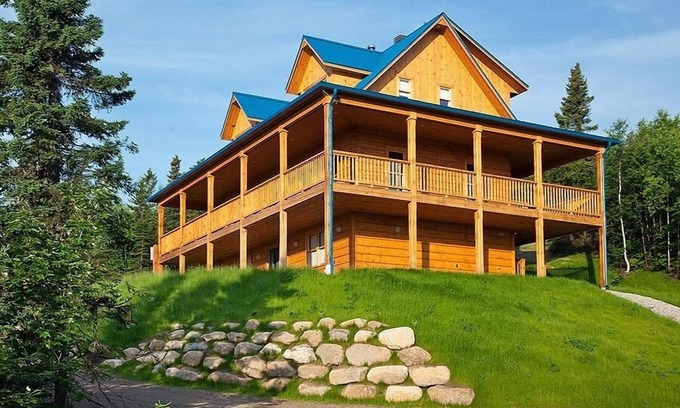 Baie-St-Paul Ski Chalet | Charlevoix Four Season Paradise on top of the world!