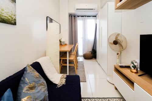 Pasay Apartment | Charlie's Staycation at Coast Residences