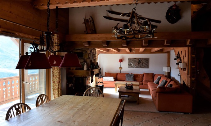 Reberty Apartment | Charm and comfort Large duplex in chalet on the slopes for 12/14 pers