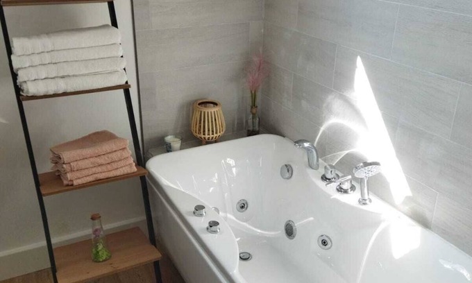 Saint-Georges-sur-Baulche House | Charmante Maison Avec Jardin Proche Auxerre