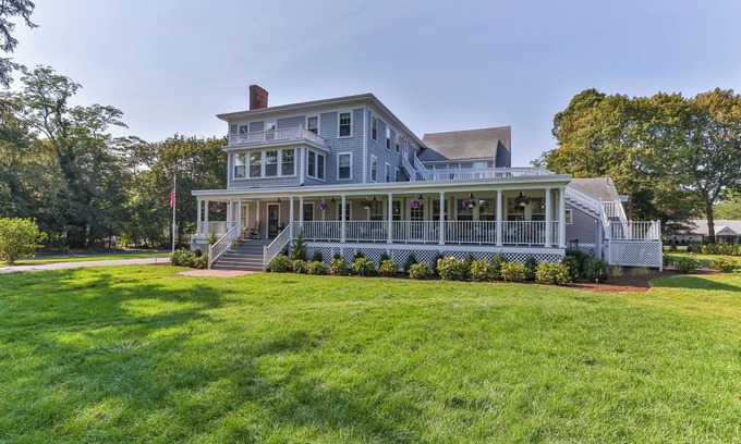 Sea Pines Hotel | Charm on Main
