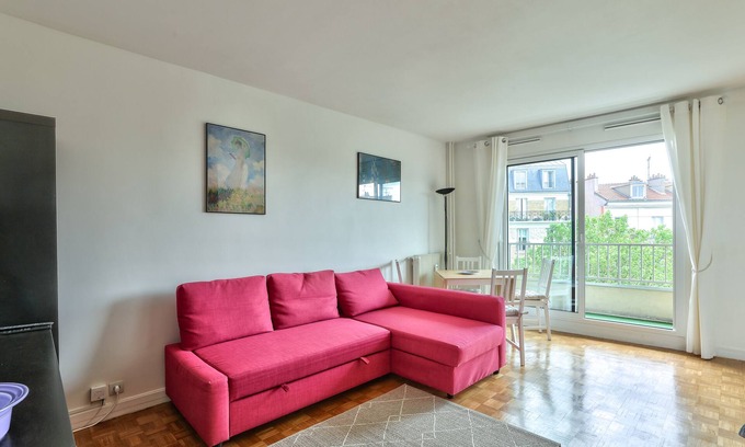 Centre Ville Apartment | Charmant Appartement à 3 Minutes du Métro 10
