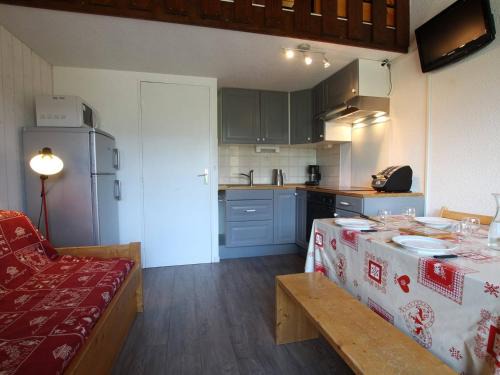 Vallouise-Pelvoux Apartment | Charmant Appartement avec Mezzanine - 5 Pers - Balcon avec Vue - Puy-Saint-Vincent - FR-1-330G-78