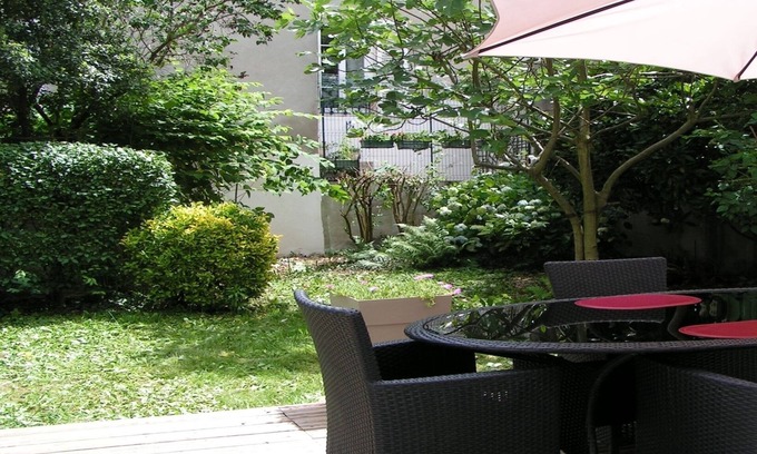 Cœur de Ville Apartment | Charmant F2, Classé 3 Avec Jardin Clos et Garage, Centre Vichy
