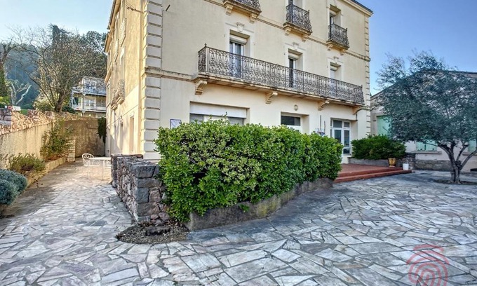 Lamalou-les-Bains Apartment | Charmant F2 tout équipé, proche centre-ville et Thermes, avec Wifi, animaux acceptés - FR-1-451-173