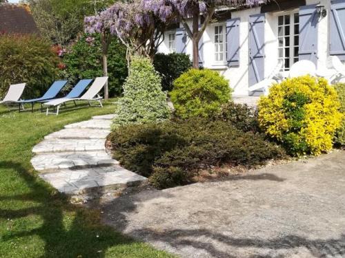Oisly House | Charmant Gîte Familial au Cœur des Châteaux de la Loire, Jardin Clôturé et Équipements Bébé Inclus - FR-1-491-361