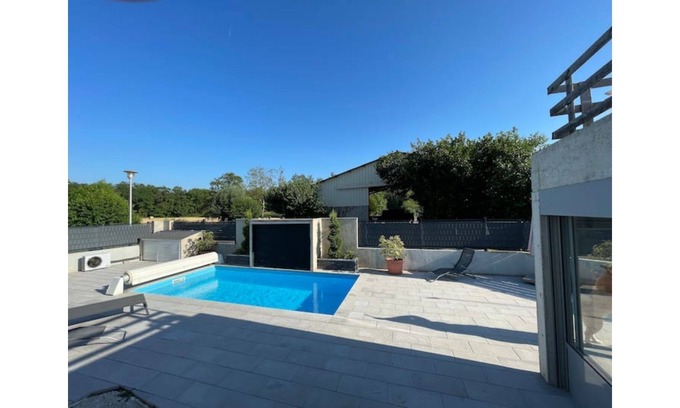 Jebsheim Condo | Charmant Logement Avec Piscine et Jacuzzi