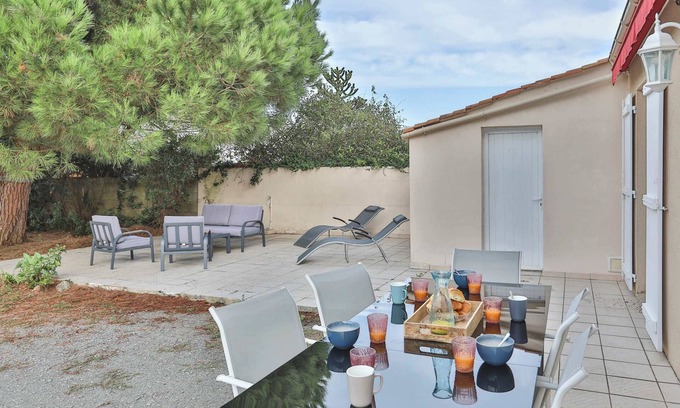 Olonne-sur-Mer House | Charmante maison proche mer, quartier paisible