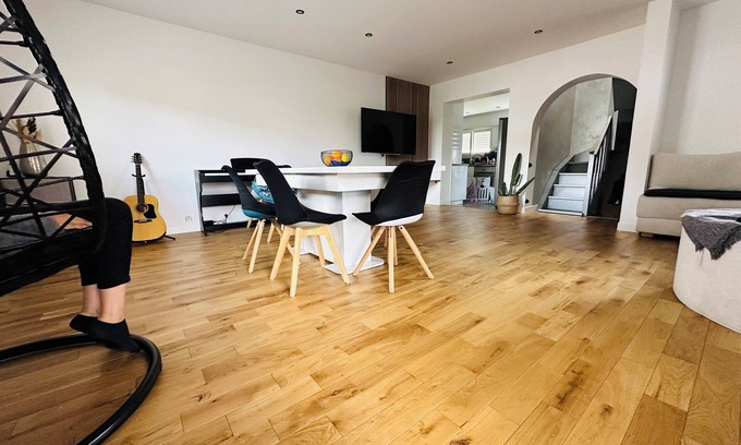 Argenteuil House | Charmante Maison au Nord de Paris Avec Piscine Chauffée