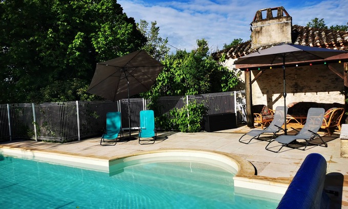 Serignac House | Charmante Maison en Campagne Avec Piscine