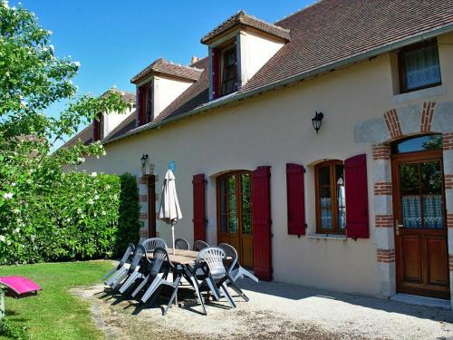 Lorcy House | Charmante Maison Rurale avec Terrasse Privative, Proche A.77 et A.19, entre Gâtinais et Fontainebleau - FR-1-590-58