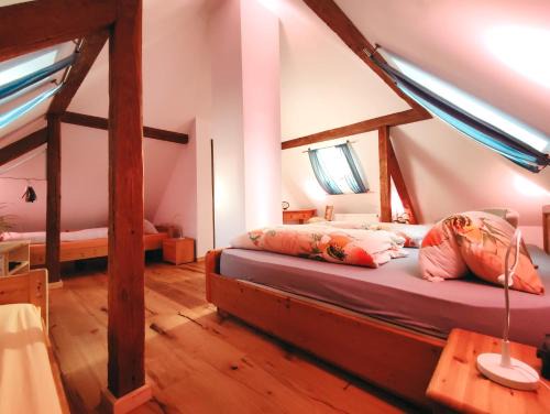 Hochdorf-Assenheim House | Charmantes Turmzimmer