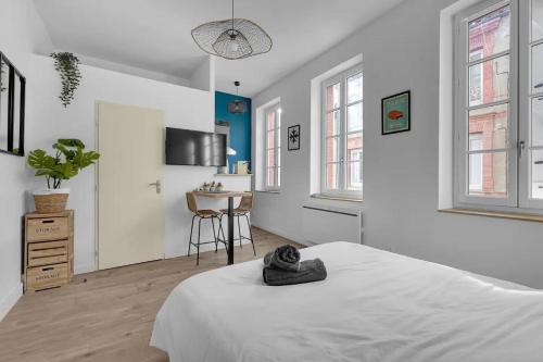 Saint - Aubin - Dupuy Apartment | Charme Toulousain - Hyper centre - Proche Métro