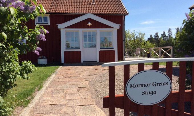 Skarblacka Cabin | Charmiga MormorGretas stuga