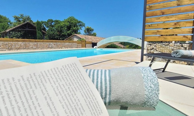 Lebreil Apartment | Charming 1-bedroom apartment overlooking fabulous Montcuq-en-Quercy-Blanc