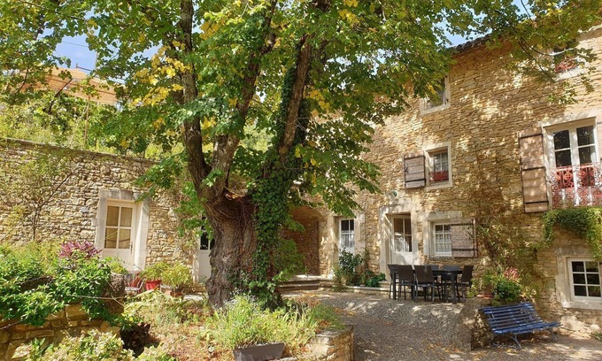 Saint-Paulet-de-Caisson House | Charming Provencal farmhouse with large swimming pool in the Valbonne forest