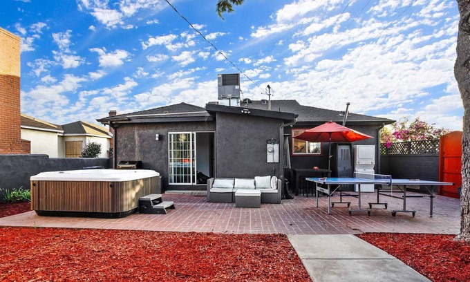 Ladera Heights House | Charming 3BR House - HD-WIN
