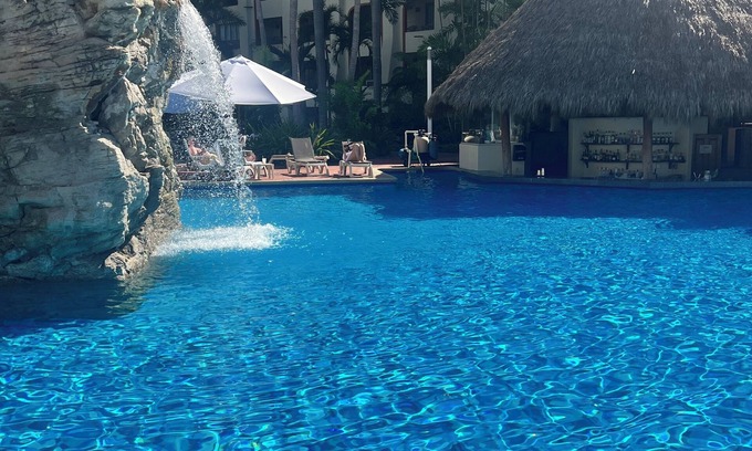 South Hotel Zone Resort | Charming 1-bedroom Timeshare, two pools and fitness room in Puerto Vallarta