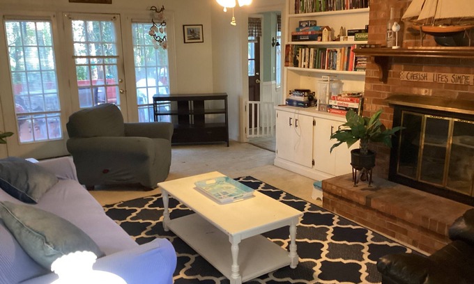 Echo Farms Apartment | Charming 1-bedroom apartment in Wilmington with WiFi and AC