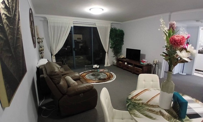 Chinatown Apartment | Charming 1-bedroom apartment with fitness room and WiFi in Haymarket