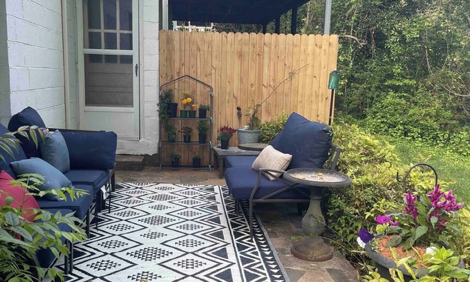 Lynchburg Apartment | Charming 1-bedroom apartment in Lynchburg near LU and hospitals