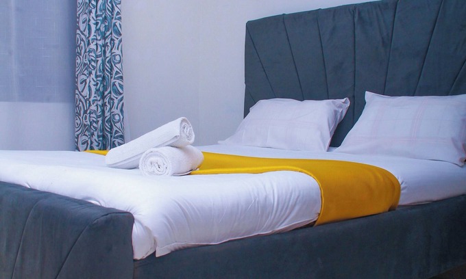 Embakasi Apartment | Charming 1-bedroom apartment in enchanting Nairobi with WiFi n11 minutes to JKIA