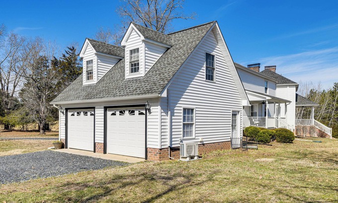 Andersonville Apartment | Charming 1-bedroom apartment with AC, WiFi in serene Dillwyn countryside