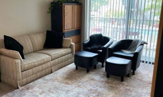 South Mountain Apartment | Charming 1-bedroom apartment with AC, fitness room and pool in fabulous Phoenix