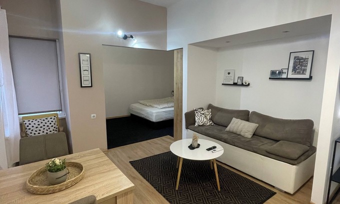 Mostar Apartment | Charming 1-bedroom apartment with WiFi and AC in brilliant Mostar