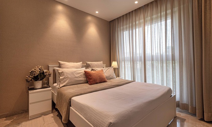 Hiranandani Gardens Apartment | Charming 1-bedroom apartment in delightful Mumbai with WiFi, AC