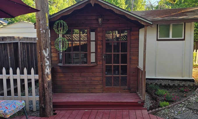 Danville Cottage | Charming 1-bedroom cottage with AC, WiFi in Danville, walkable to downtown.