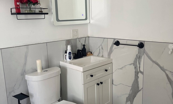 Queens House | Charming 1-bedroom house in nice Queens with AC