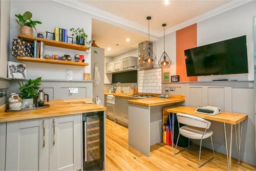 West End Apartment | Charming 1 Bedroom in Edinburgh's West End