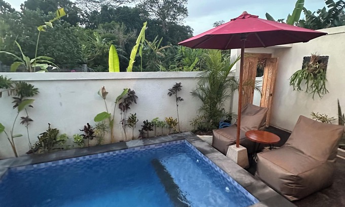 Kutuh Villa | Charming 1 bedroom private pool villa, living room and kitchen in southern Bali