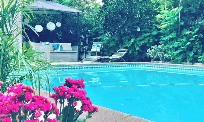 Lake Balboa House | Charming 1-bedroom house in awesome Los Angeles with AC, WiFi, Pool