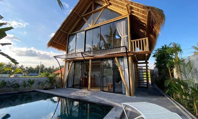 Peliatan Villa | Charming 1-bedroom villa in enchanting Ubud with AC, WiFi, and Ricefields View