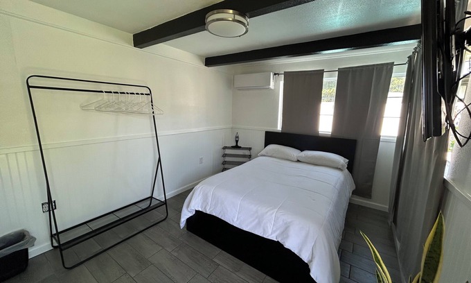 Montclair House | Charming 1-bedroom with WiFi, AC in terrific Montclair with pool
