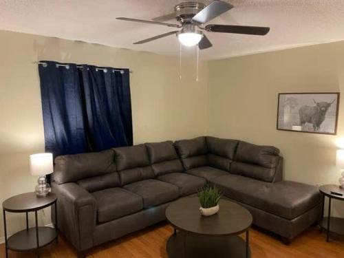 Lawton Apartment | Charming 1-BR upstairs apartment near Fort Sill!